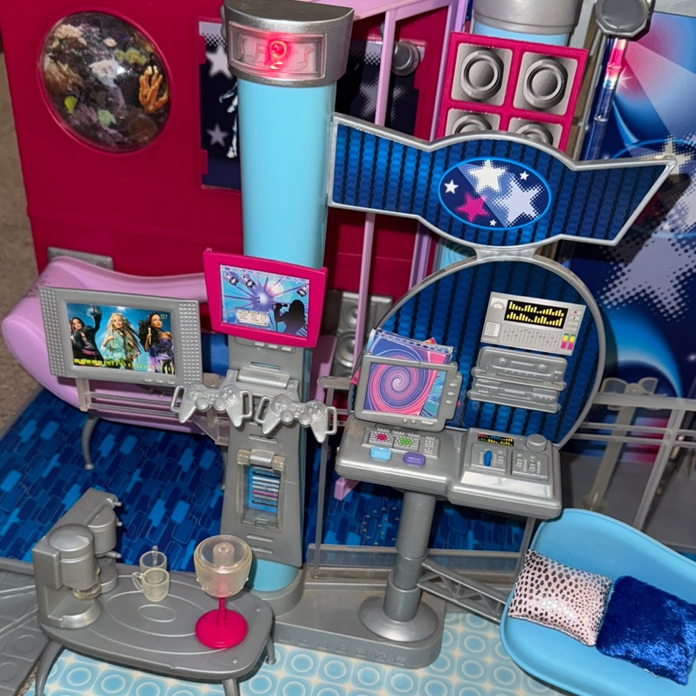 Barbie American Idol recording studio playset - Picture 3 of 6